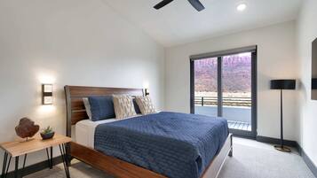 3 slaapkamers, een strijkplank/strijkijzer, wifi, beddengoed