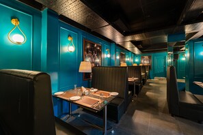 Restaurant - Rolling space (Puducherry)