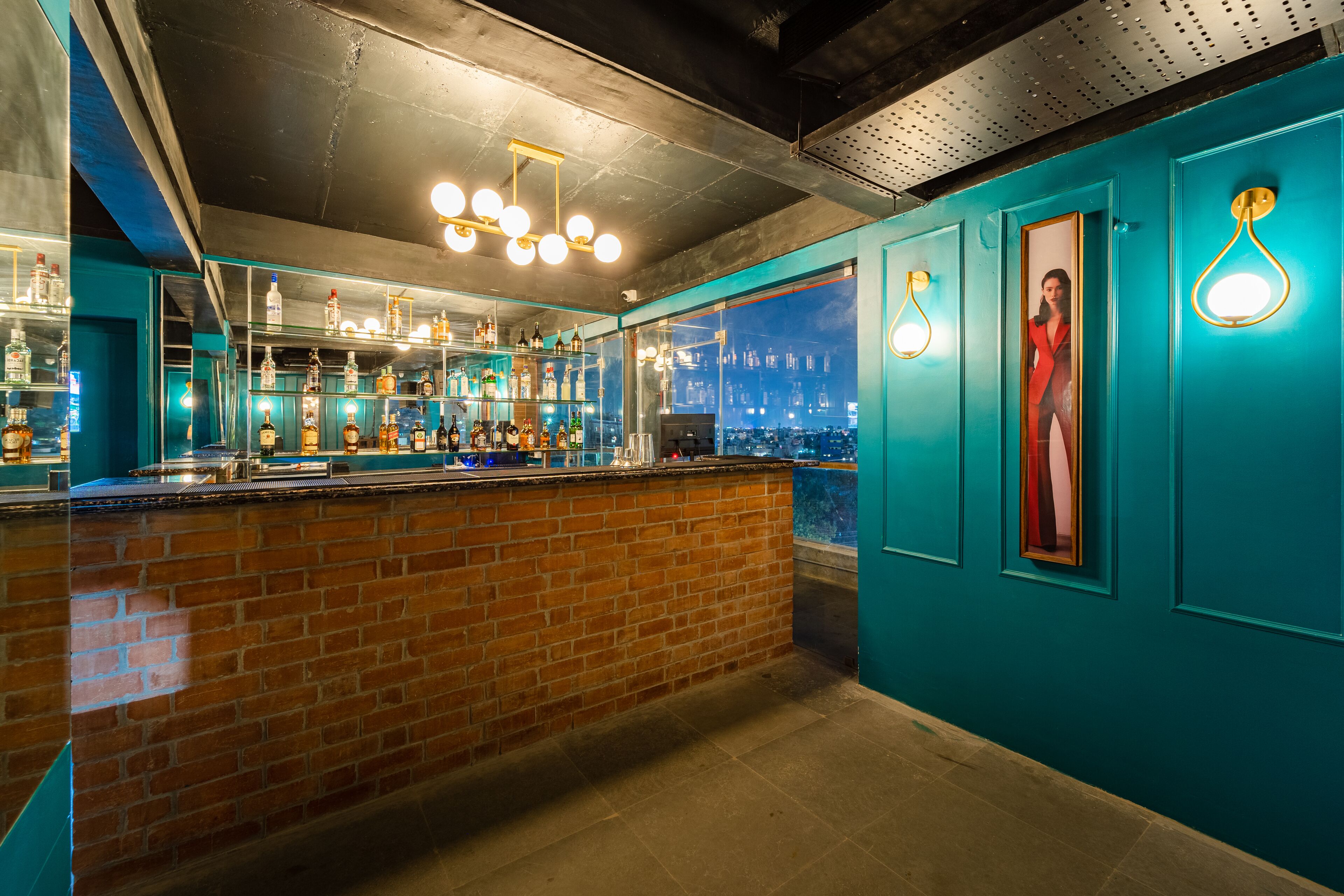 Cocktail bar