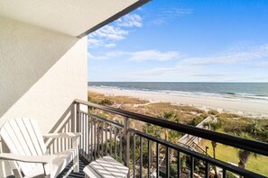 Property grounds - Oceanfront Bliss: 4th Flr w/Breakfast (Myrtle Beach)
