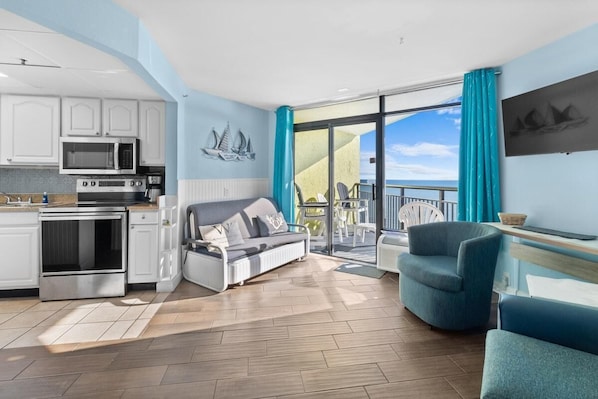 TV - Ocean View Suite: Includes Hot Breakfast 15th Flr (Myrtle Beach)