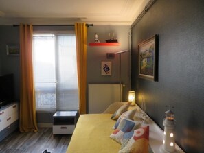 2 sovrum, strykjärn/strykbräda, wi-fi och sängkläder