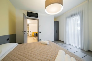 1 chambre, fer et planche Ă repasser, Wi-Fi, draps fournis