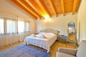 3 bedrooms, iron/ironing board, WiFi, bed sheets - ApartmentsGarda - Villa Leone Salionze (Salionze)