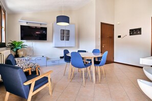 Dining - ApartmentsGarda - Casa Eline (Garda)