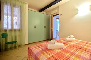 3 dormitorios, tabla de planchar con plancha, wifi y ropa de cama