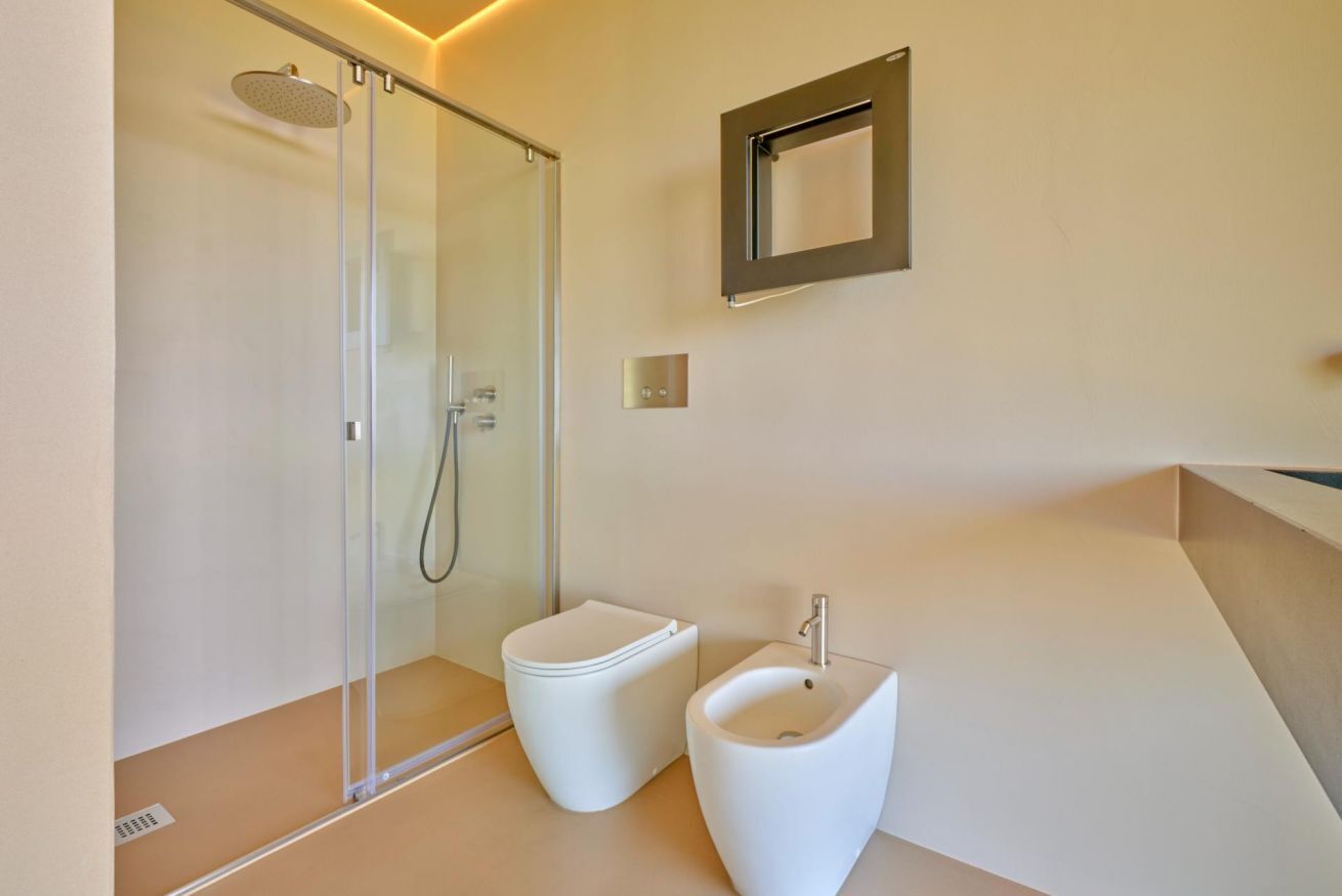 Dusche, Haartrockner, Bidet