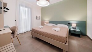 Unclassified image, 4 of 8, button - ApartmentsGarda - Residenza Garda Deluxe - A4 (Garda)