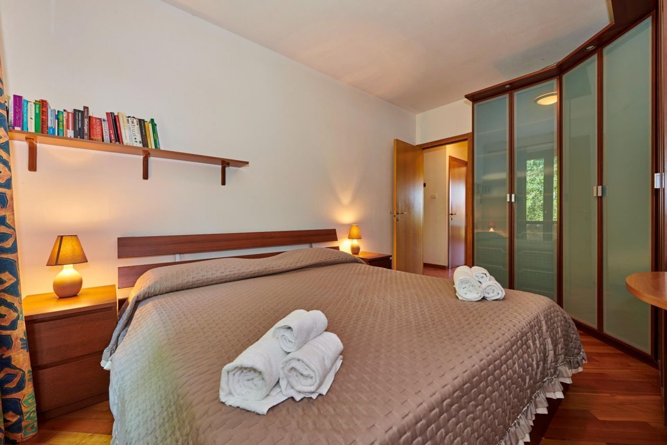2 slaapkamers, een strijkplank/strijkijzer, wifi, beddengoed