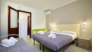 Unclassified image, 2 of 23, button - ApartmentsGarda - Residenza Bouganville (Garda)