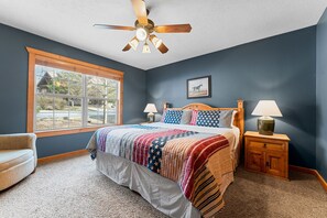 4 bedrooms, iron/ironing board, travel cot, WiFi - America's Cabin! 3 Pools! By Silver Dollar City! (Branson West)