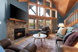 TV, fireplace, offices
