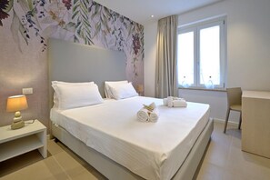 3 chambres, fer et planche à repasser, Wi-Fi, draps fournis