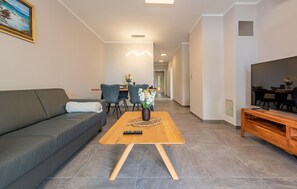 TV - Awesome apartment in Mrljane (Mrljane)