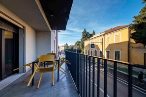 Outdoor dining - ApartmentsGarda - Residenza Garda Deluxe - A2 (Garda)