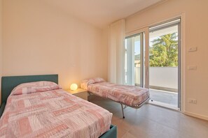 2 chambres, fer et planche Ă repasser, Wi-Fi, draps fournis