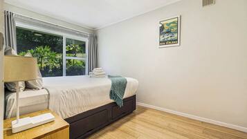 1 bedroom, desk, iron/ironing board, WiFi