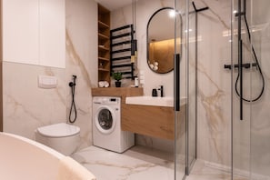 Shower, hair dryer, towels, soap - APARTAMENT  VERON z pięknym widokiem (Koscielisko)