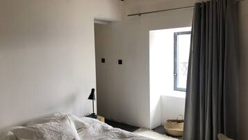 3 habitaciones, tabla de planchar con plancha y wifi gratis