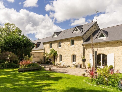 Maison cosy à Picauville avec jardin et animaux acceptés