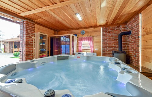 Cozy home in Vinogradi Ludbreski with sauna