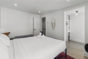 2 عدّة غرف نوم ومكتب ومكواة/لوح كي وواي فاي مجانًا