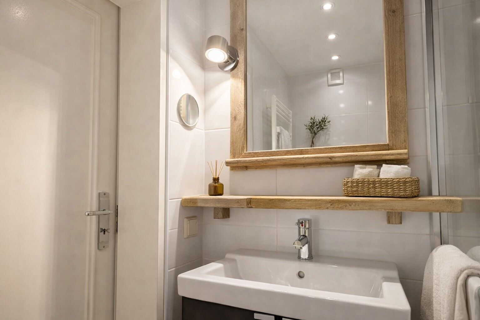 Chuveiro, secador de cabelo