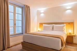 1 chambre, fer et planche à repasser, lit parapluie, Wi-Fi