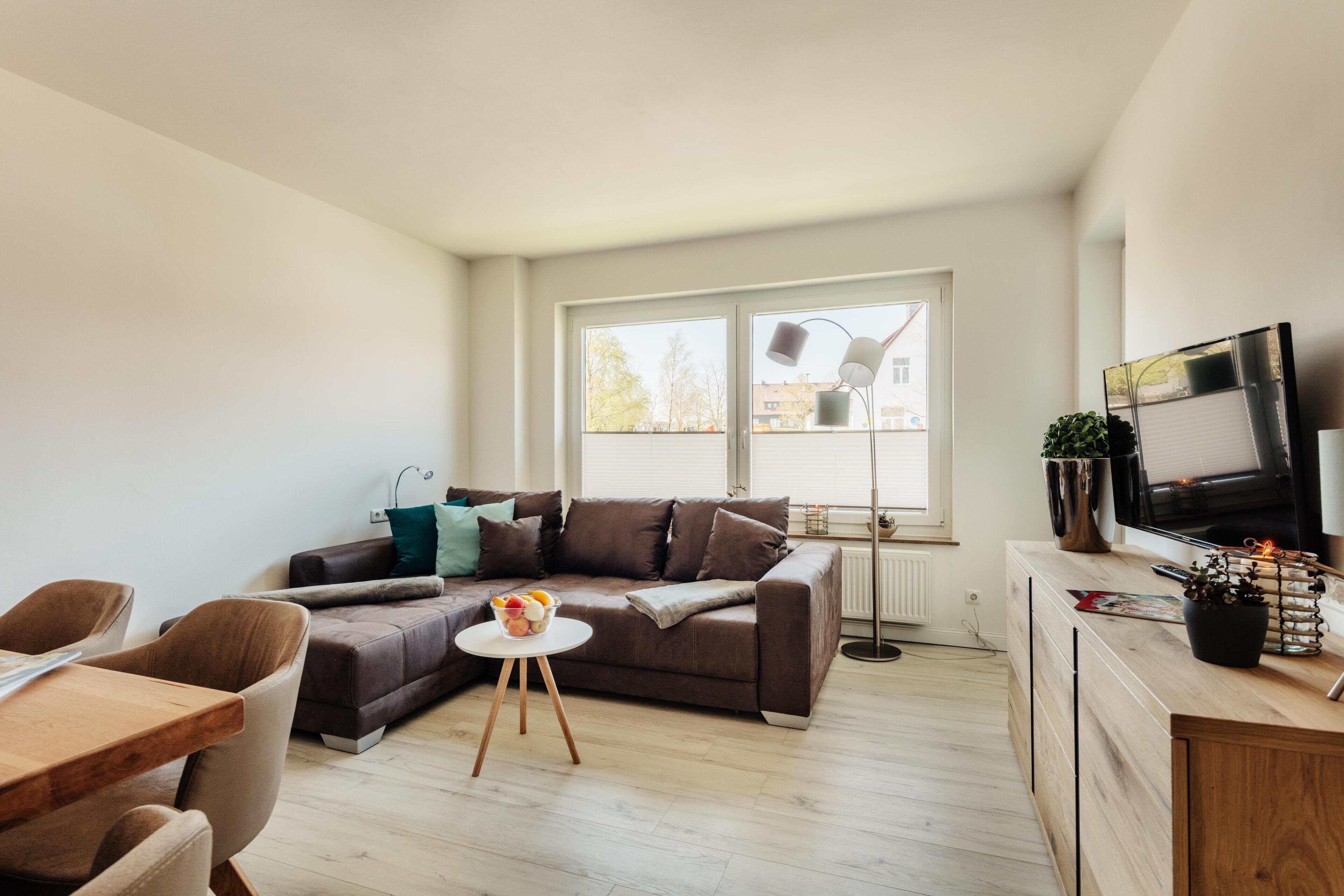 Télévision, livres, chaîne hi-fi