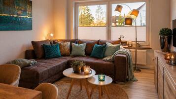 Fernseher, Bücher, Stereoanlage