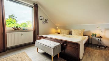 1 bedroom, travel crib, free WiFi