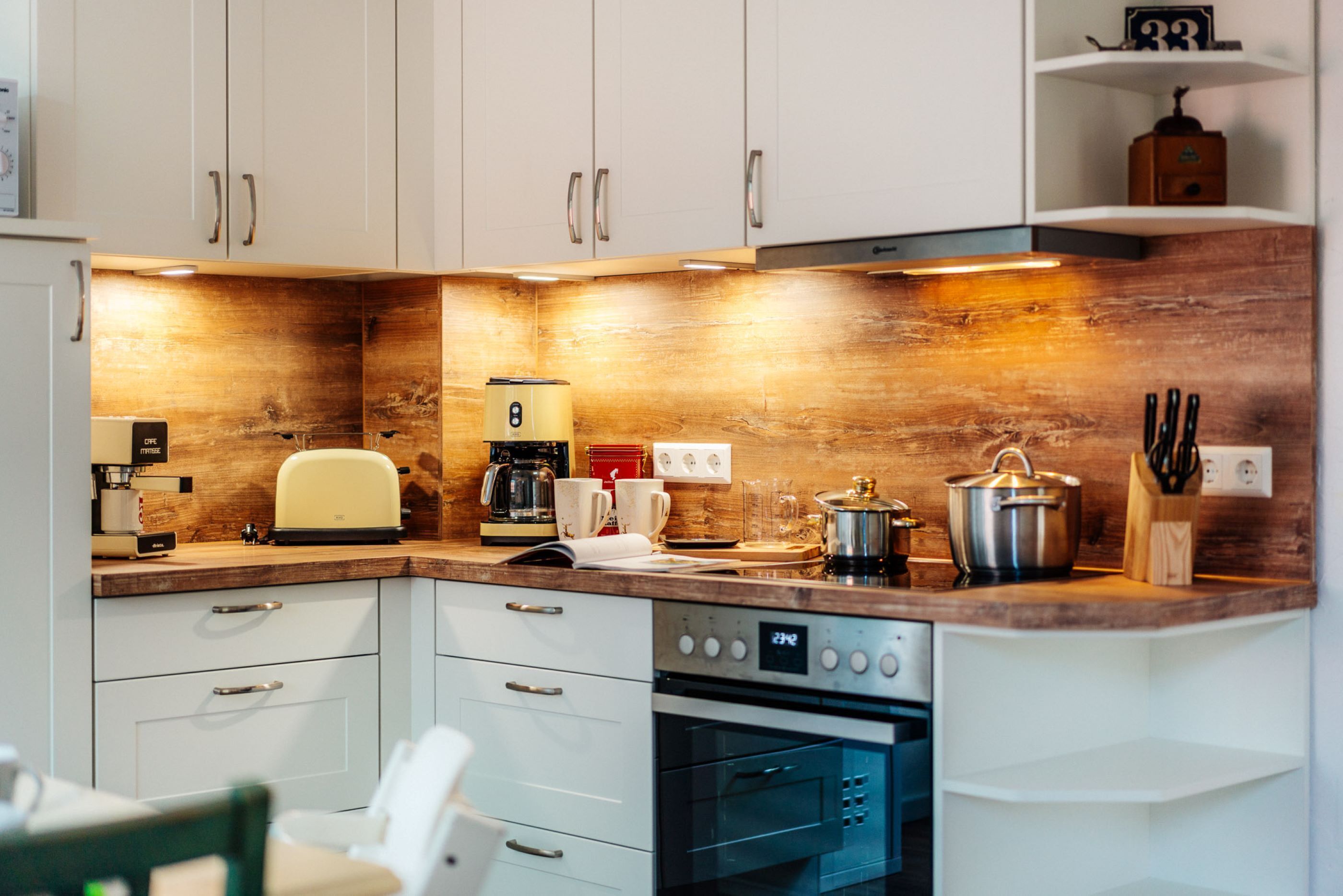 Kühlschrank, Ofen, Herdplatte, Geschirrspüler