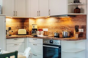 Fridge, oven, stovetop, dishwasher - Holiday House Falkennest - with garden - 125 m² of space for 6 people (Braunlage)