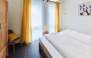 3 bedrooms, travel crib, free WiFi - Beautiful apartment in Attendorn (Attendorn)