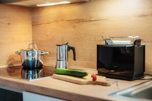 Kühlschrank, Ofen, Herdplatte, Geschirrspüler