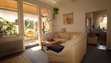 Televisión, libros, estéreo