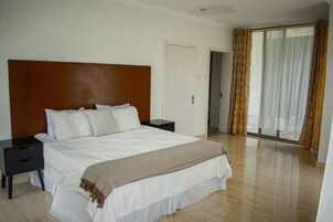 Apartamento exclusivo | 3 dormitorios, ropa de cama hipoalergénica, escritorio