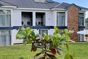 Terrace/patio - DivineHeights Apartment Lilongwe Area 43 (Lilongwe)