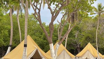 1 bedroom, individually decorated, individually furnished