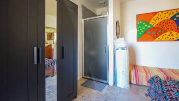 3 camere, Wi-Fi gratuito, lenzuola
