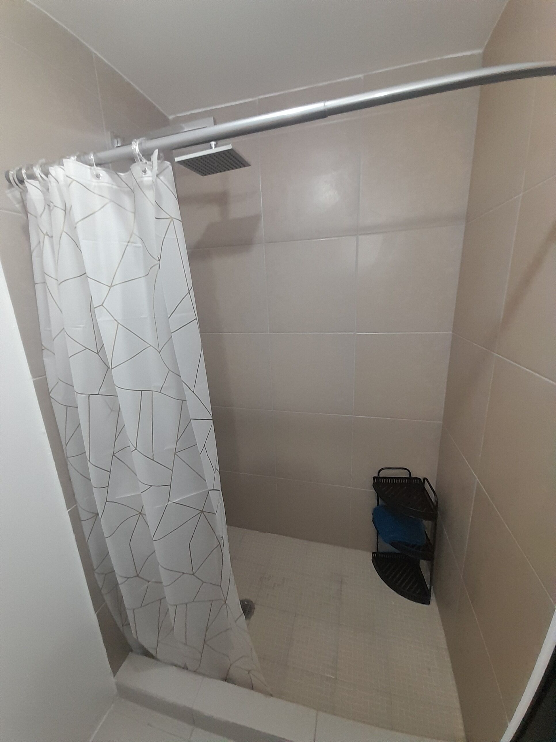 Dusche, Handtücher, Seife, Toilettenpapier