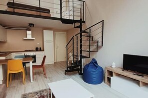 Living area - YR Apartments Milan - Bocconi (Milano)