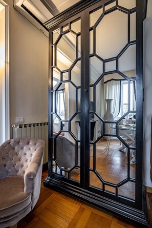 Nicht klassifiziertes Bild, 3 von 43, Schaltfläche