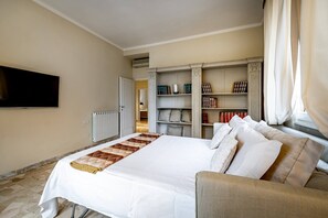 4 chambres, fer et planche à repasser, lit parapluie, Wi-Fi gratuit