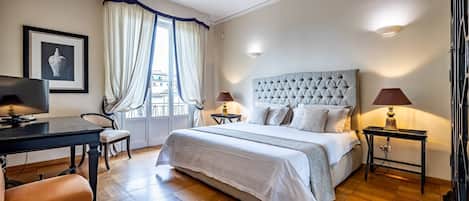 4 室のベッドルーム、アイロン / アイロン台、旅行用ベビーベッド、WiFi (無料)