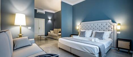 3 habitaciones, tabla de planchar con plancha y cuna de viaje