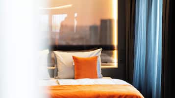 واي فاي مجانًا وملاءات أسرّة