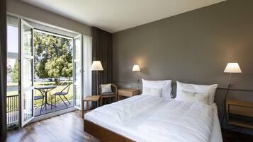 ห้องดับเบิล | โต๊ะทำงาน, ผ้าม่านกันแสง, Wi-Fi ฟรี, ผ้าปูที่นอน