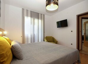 2 عدّة غرف نوم