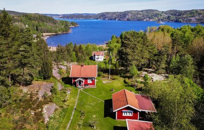 Cozy home in Strömstad with WiFi